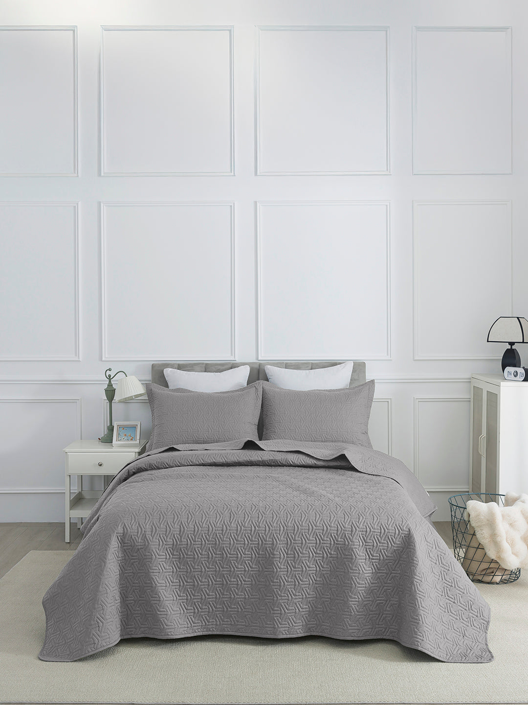 URBAN DREAM FASHION GEOMETRIC GRID QUILTED SOLID GREY BEDSPREAD