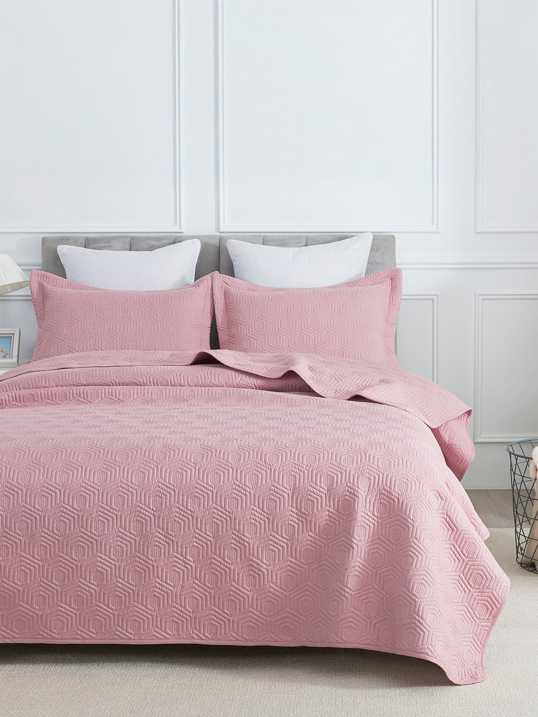 URBAN DREAM FASHION GEOMETRIC HONEYCOMB QUILTED SOLID LIGHT PINK BEDSPREAD