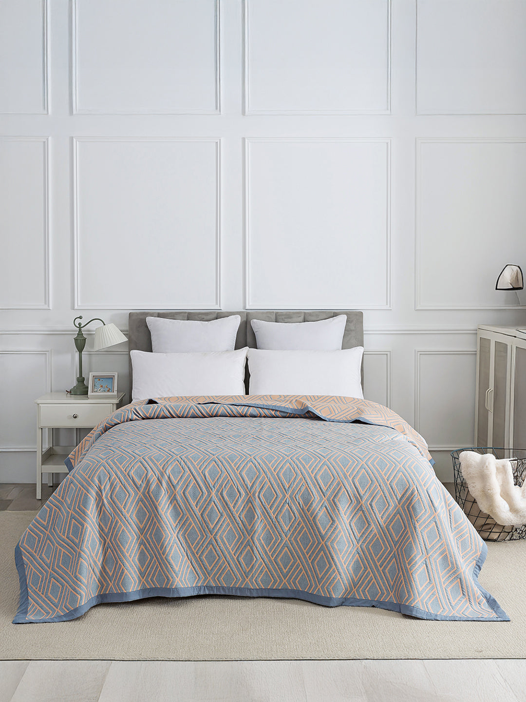 URBAN DREAM FASHION ABSTRACT GEOMETRIC WEAVE PEACH AND GREY BEDSPREAD