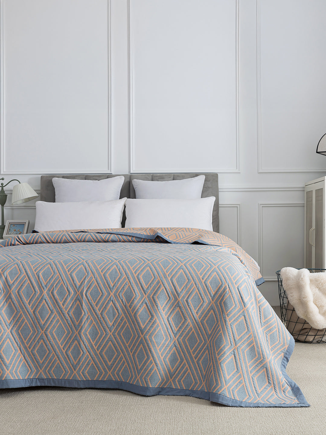 URBAN DREAM FASHION ABSTRACT GEOMETRIC WEAVE PEACH AND GREY BEDSPREAD