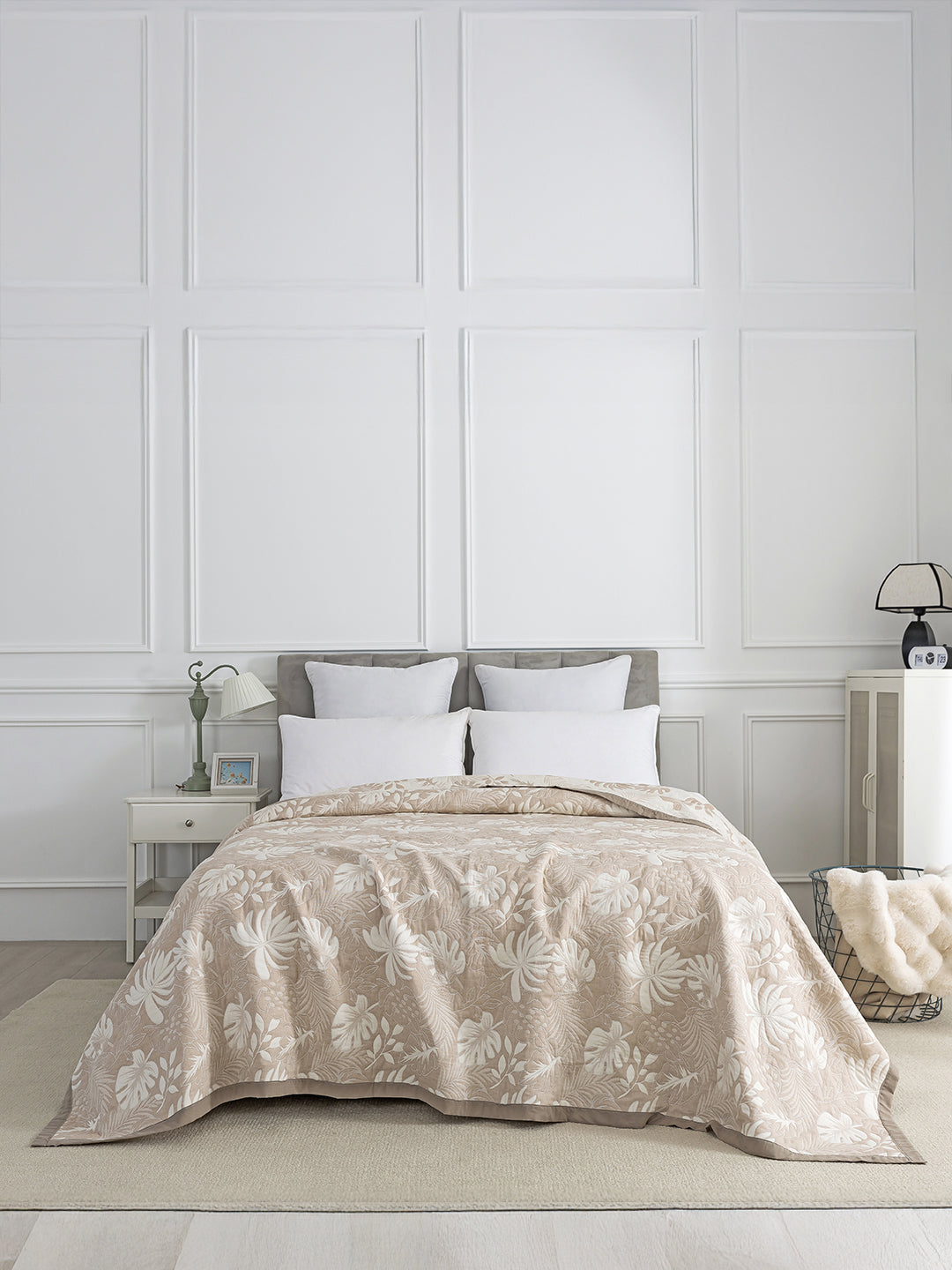 URBAN DREAM FASHION ABSTRACT LEAVES WEAVE BROWN AND WHITE BEDSPREAD