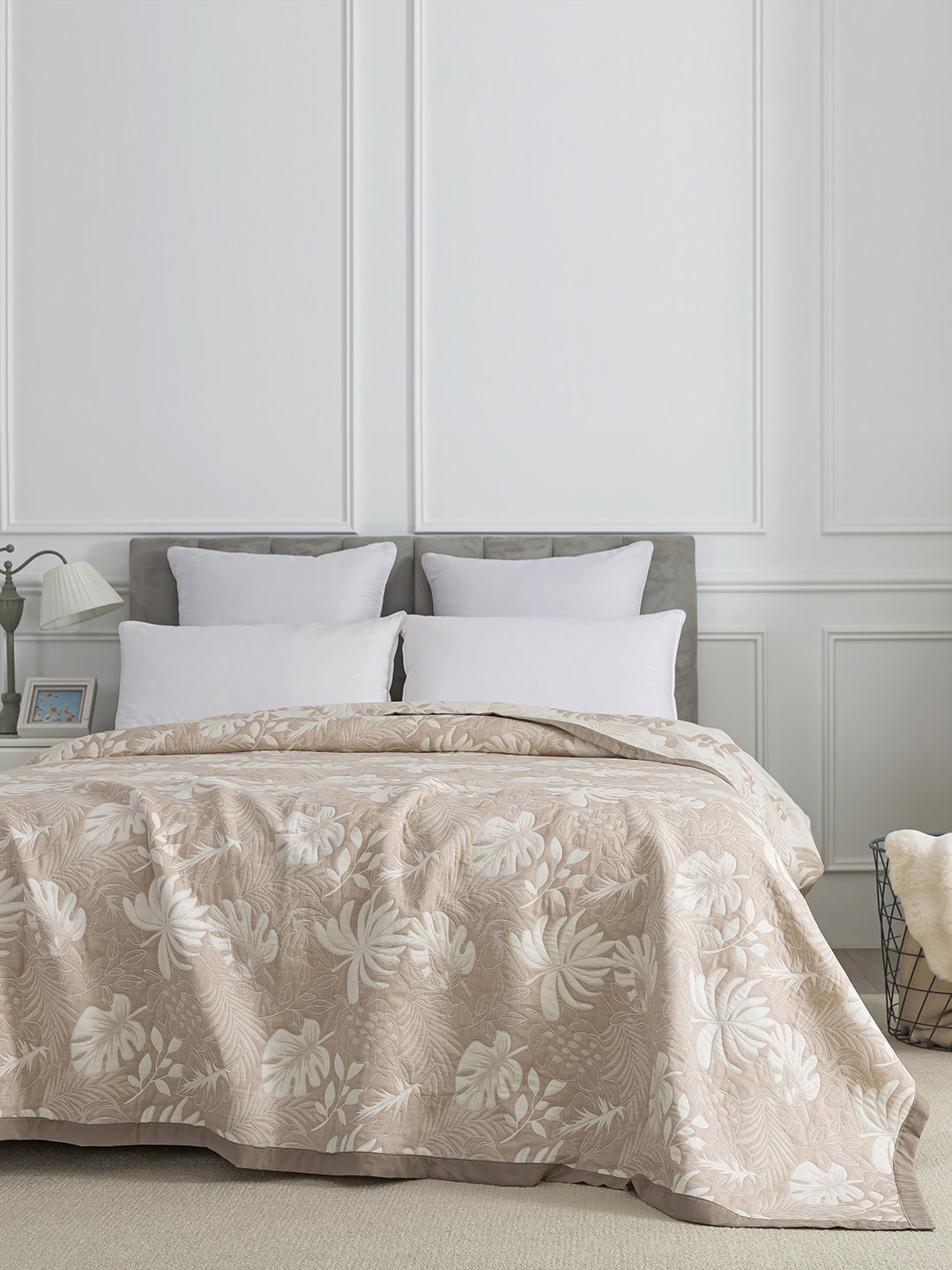 URBAN DREAM FASHION ABSTRACT LEAVES WEAVE BROWN AND WHITE BEDSPREAD