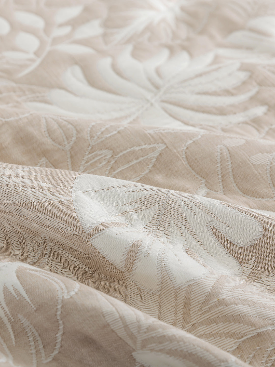 URBAN DREAM FASHION ABSTRACT LEAVES WEAVE BROWN AND WHITE BEDSPREAD