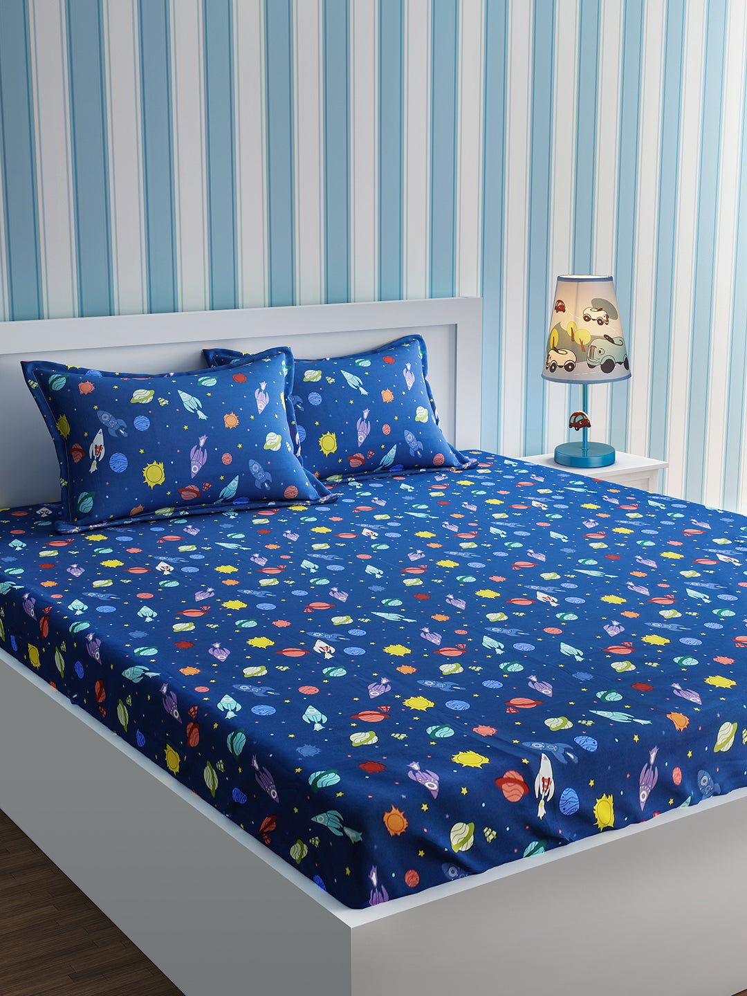 URBAN DREAM KIDS SPACESHIP AND PLANET PRINT BLUE AND RED BEDSHEET SET