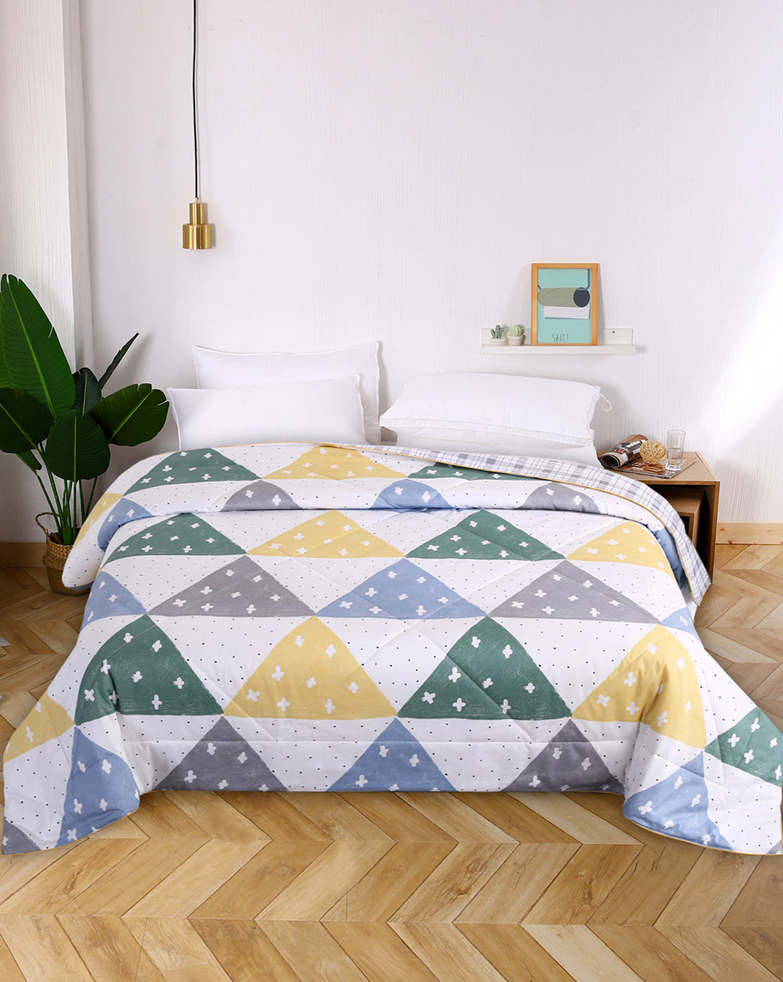 URBAN DREAM FASHION GEOMETRIC CROSS PRINT WHITE AND YELLOW COMFORTER