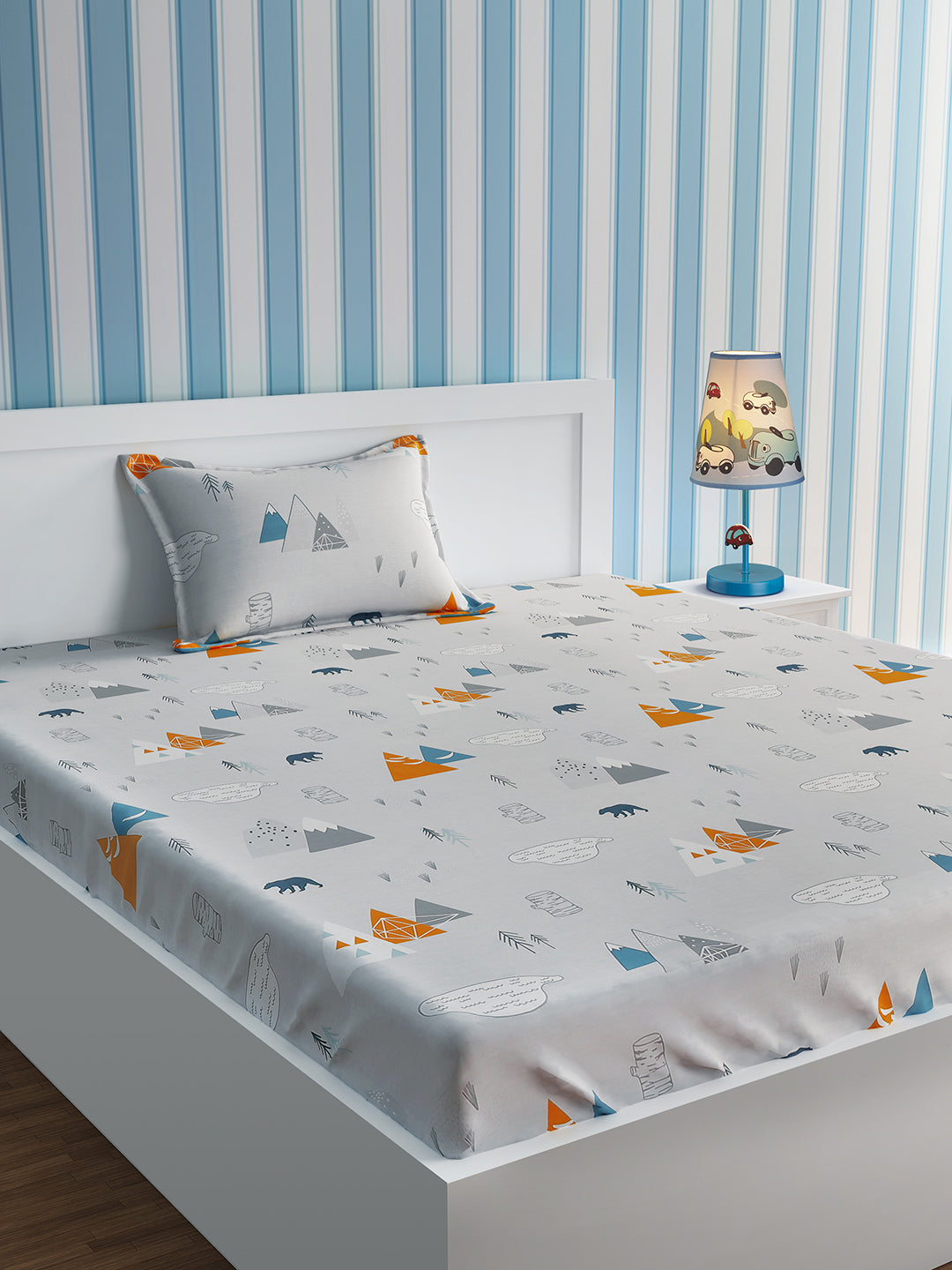 URBAN DREAM KIDS MOUNTAIN AND BEAR PRINT GREY AND WHITE BEDSHEET SET