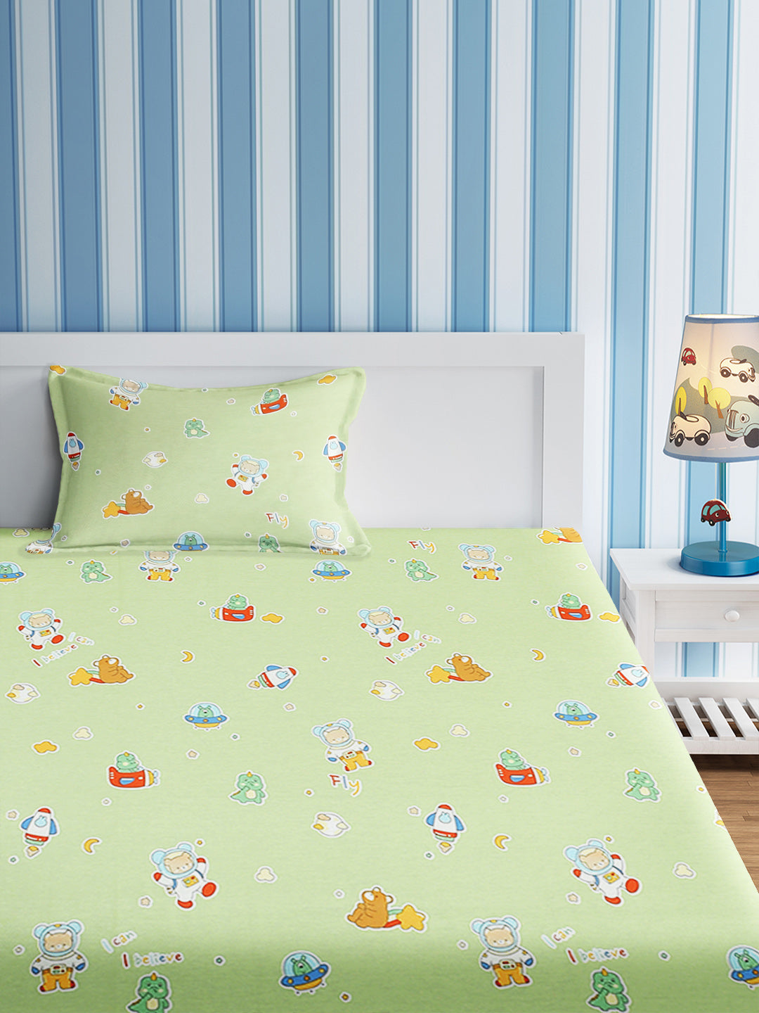 URBAN DREAM KIDS TEDDY IN SPACE PRINT GREEN AND RED BEDSHEET SET