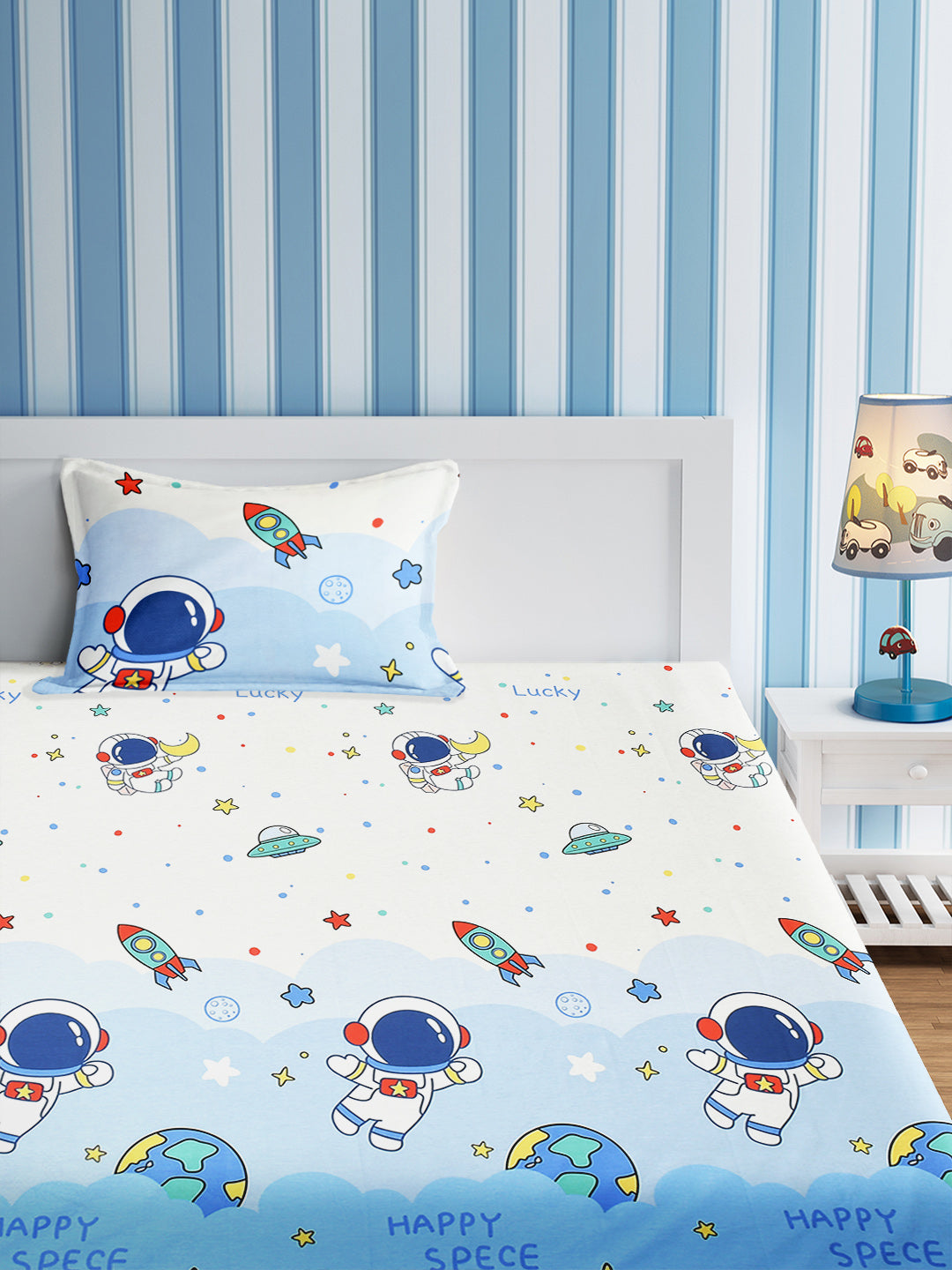 URBAN DREAM KIDS ASTRONAUT AND ROCKET PRINT WHITE AND BLUE BEDSHEET SET