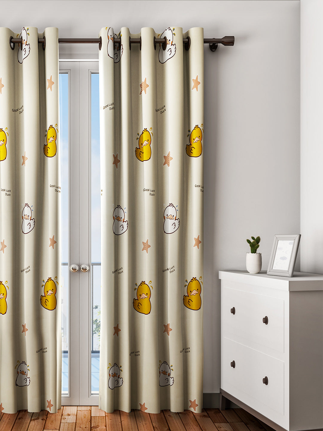 URBAN DREAM KIDS ABSTRACT DUCKS PRINT YELOW AND ORANGE  EYELET CURTAIN