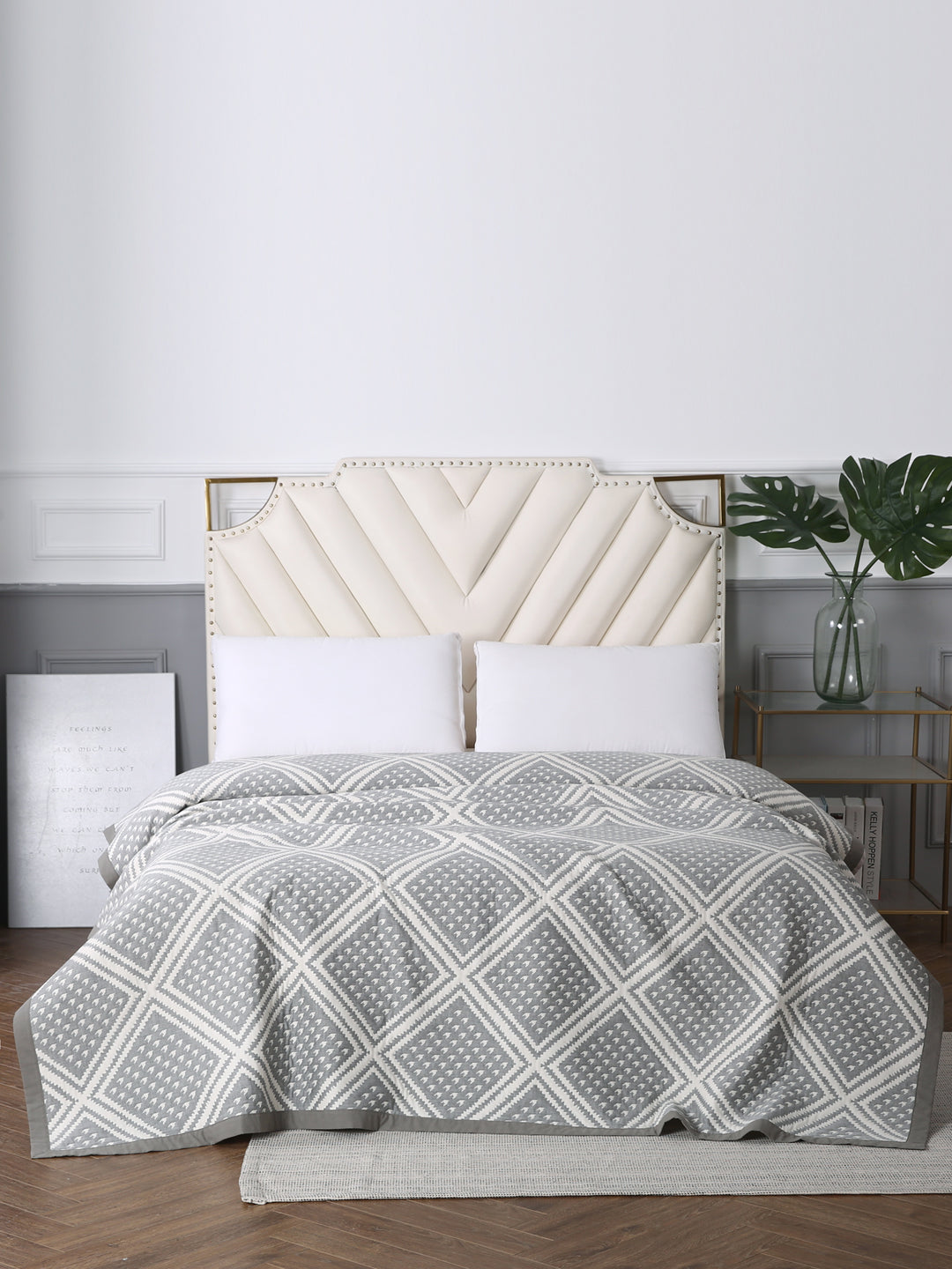 URBAN DREAM ABSTRACT GEOMETRIC SQUARE WEAVE GREY AND WHITE BEDSPREAD