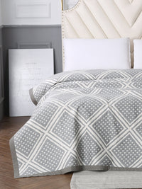 URBAN DREAM ABSTRACT GEOMETRIC SQUARE WEAVE GREY AND WHITE BEDSPREAD