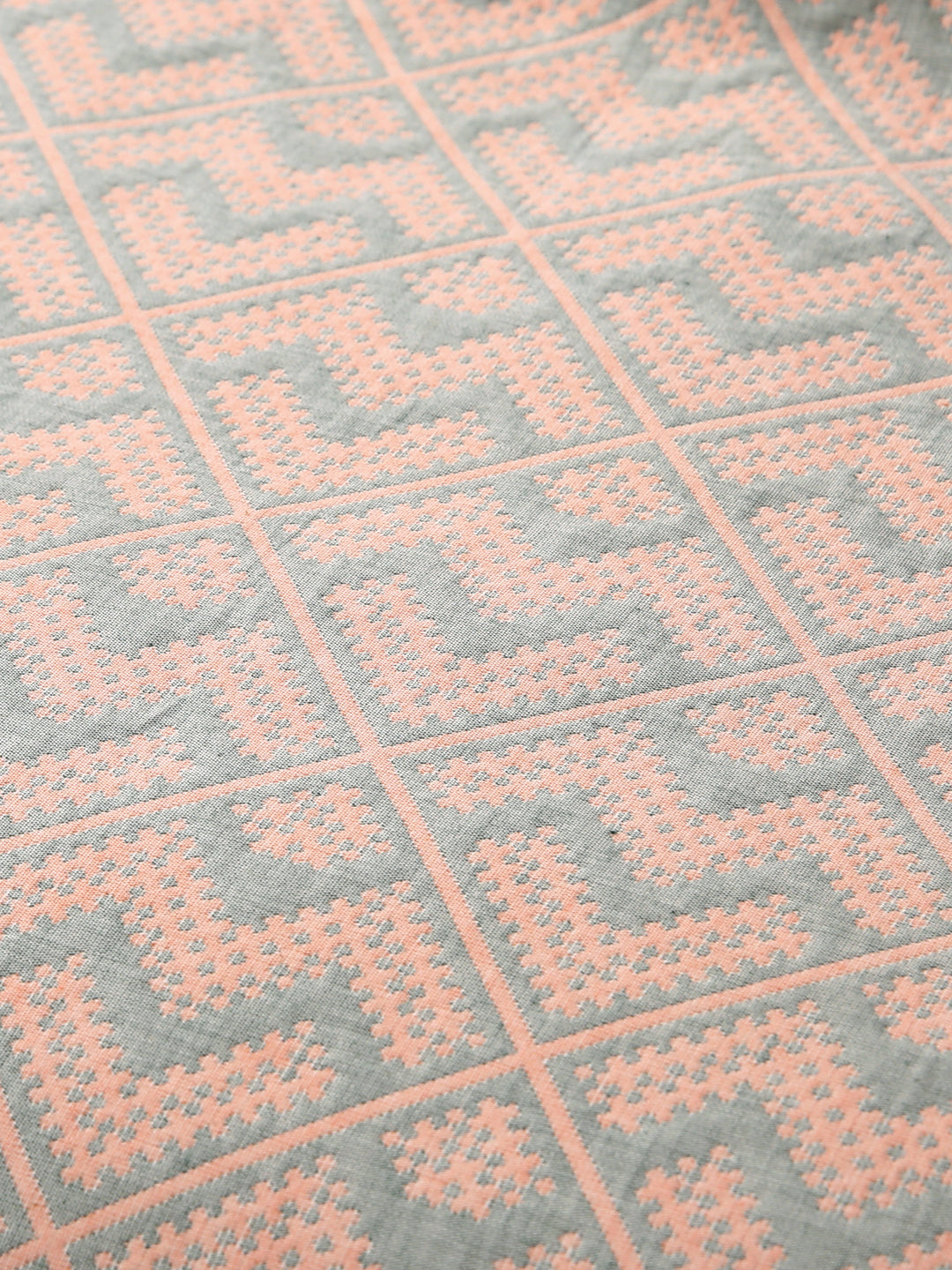 URBAN DREAM ABSTRACT GEOMETRIC WEAVE PEACH AND GREY DOHAR