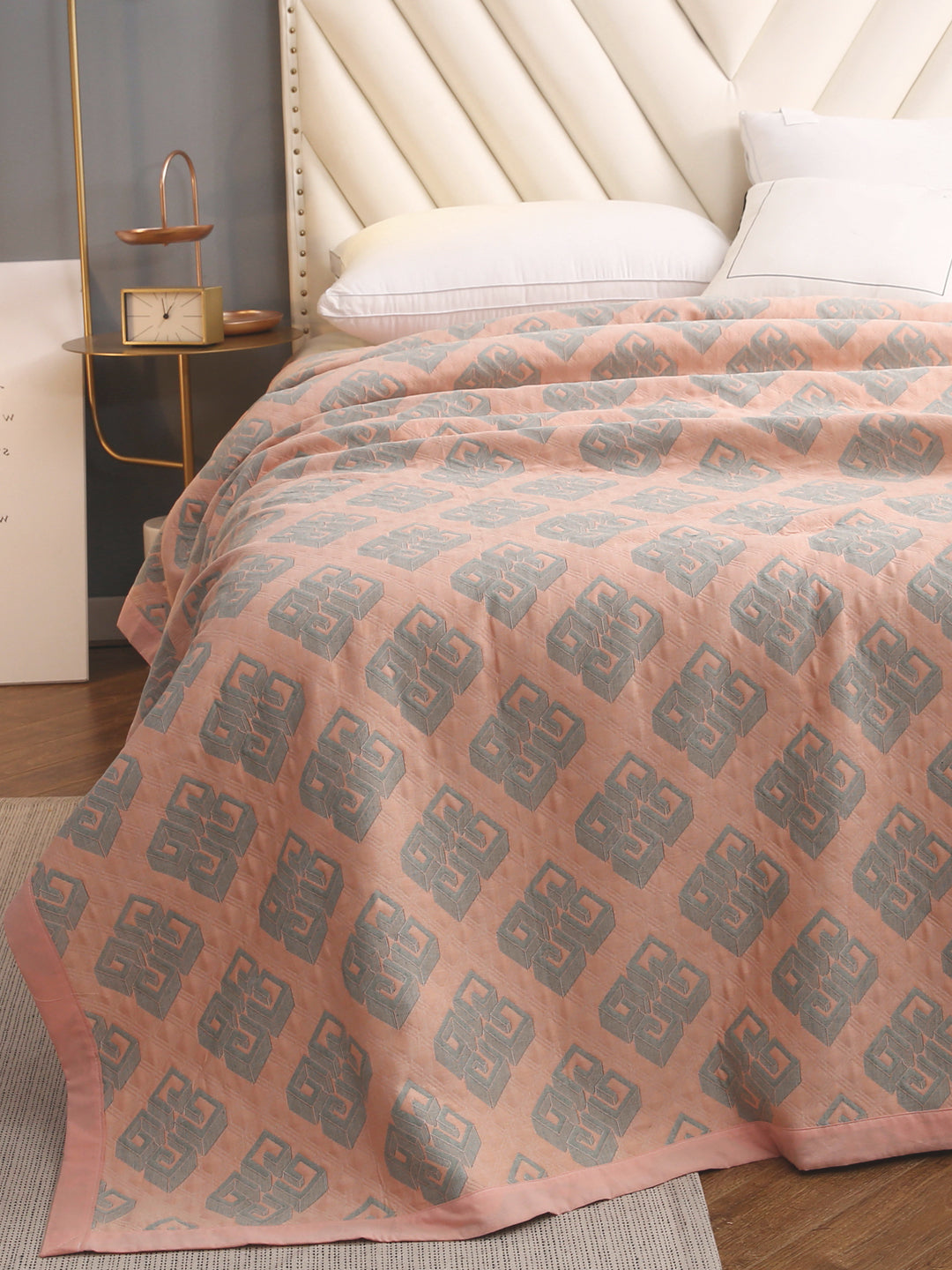 URBAN DREAM ABSTRACT GEOMETRIC CUBE WEAVE PEACH AND GREY BEDSPREAD