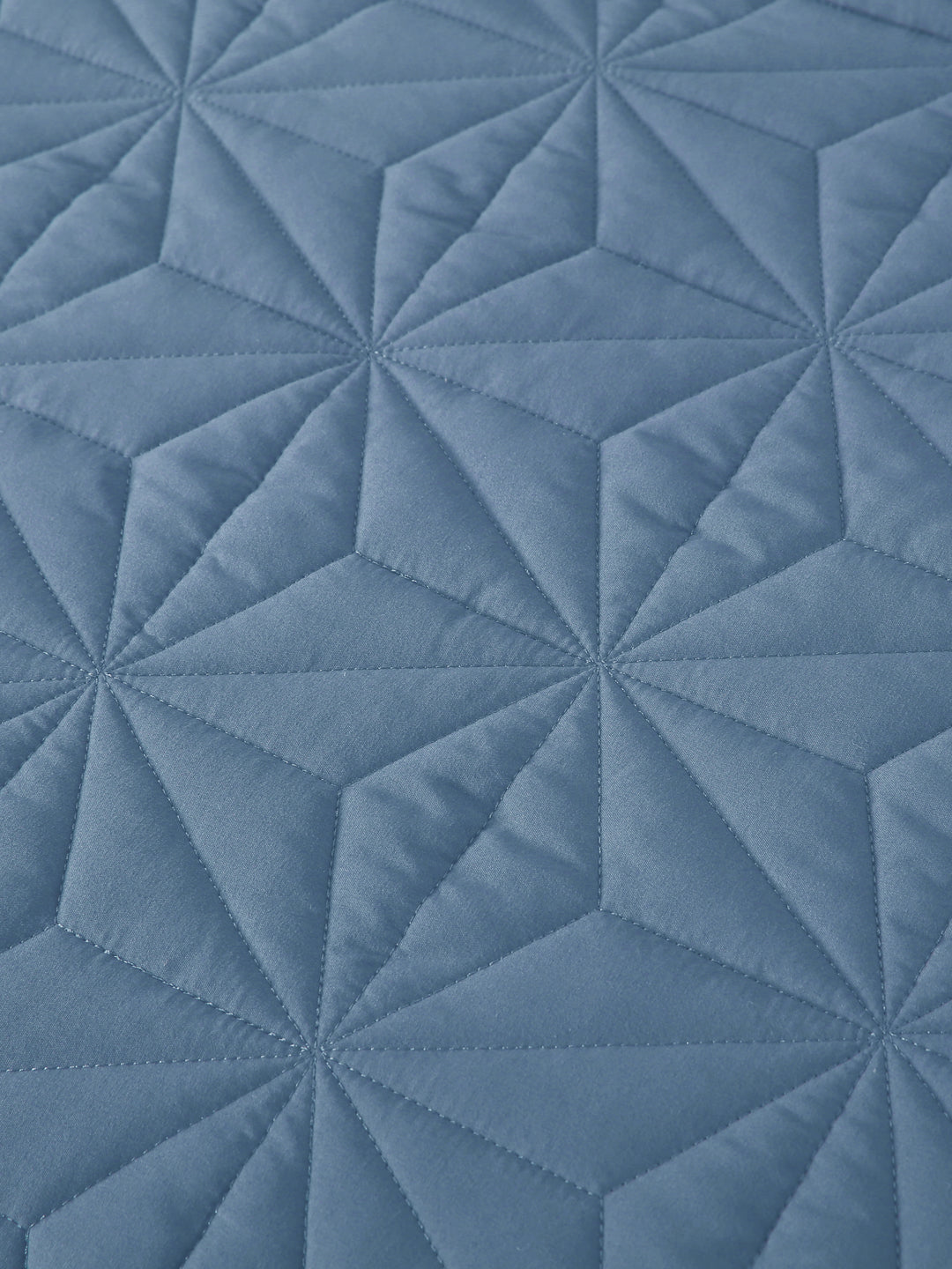 URBAN DREAM FASHION GEOMETRIC QUILTED DIAMONDS SOLID LIGHT BLUE BEDSPREAD