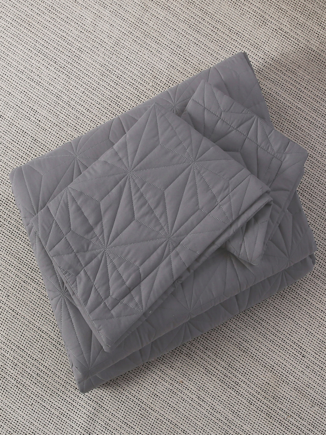 URBAN DREAM FASHION GEOMETRIC QUILTED DIAMONDS SOLID GREY BEDSPREAD