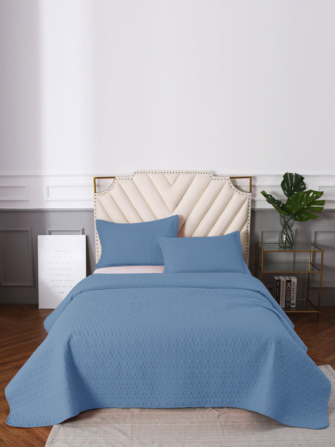 URBAN DREAM FASHION ABSTRACT QUILTED CIRCLES SOLID LIGHT BLUE BEDSPREAD