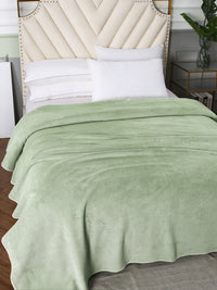 URBAN DREAM FASHION WAFFLE SOLID OLIVE GREEN BLANKET