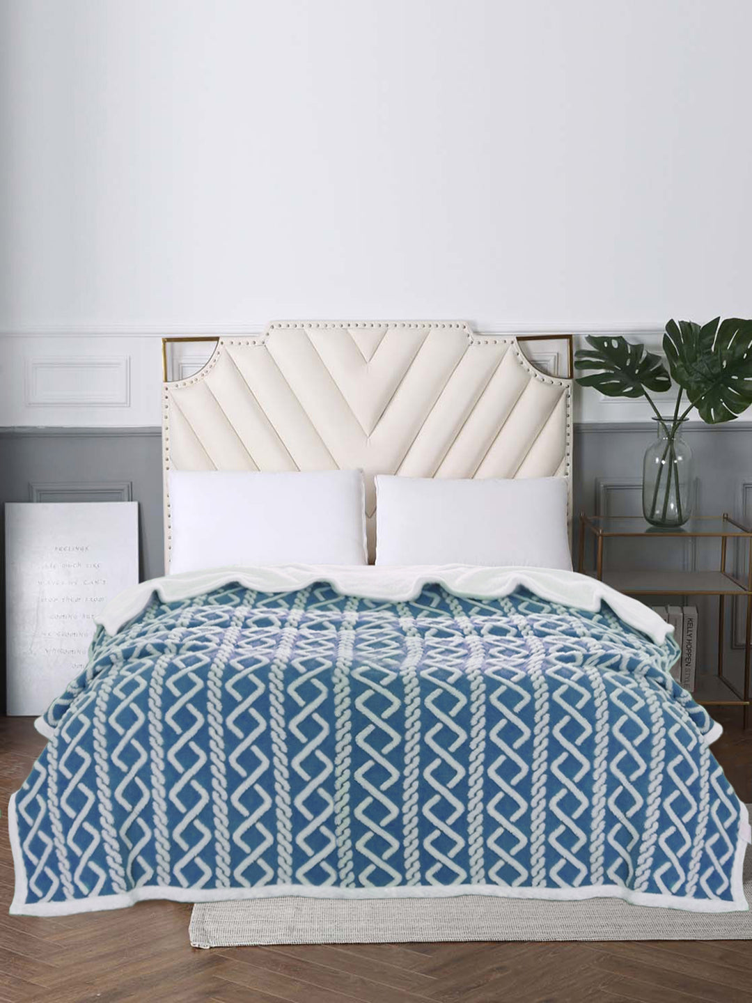 URBAN DREAM FASHION GEOMETRIC SOLID BLUE BLANKET